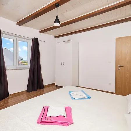 Πανσιόν Arcadia Ljubač